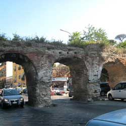 aqueduc-romain-ponti-rossi-822.jpg