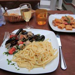 vinacciolo-pasta-ai-frutti-di-mare-535.jpg