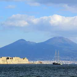 Castel dell'Ovo - Vesuve