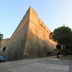 Castel Sant'Elmo - Murailles
