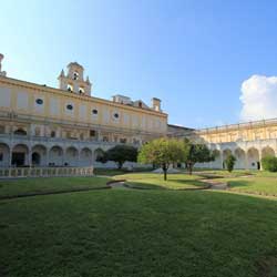 Certosa San Martino - Cloître