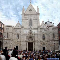 Duomo - Foule pour San Gennaro
