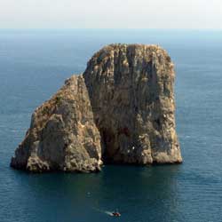 Faraglioni di Capri - Mezzo et Fuori