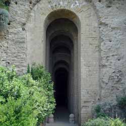 Grotte de Seiano - Entrée Discesa Coroglio