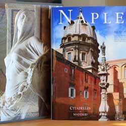 Livres - Naples Citadelles & Mazenod