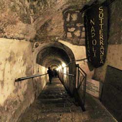 Naples souterraine - Escalier