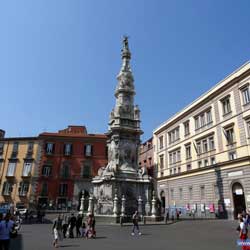 Piazza del Gesù Nuovo - Guglia de l'Immacolata