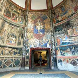 San Giovanni a Carbonara - Cappella Caracciolo del Sole