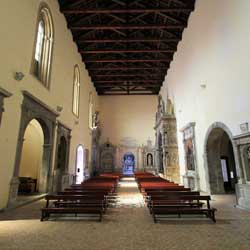 San Giovanni a Carbonara - Nef