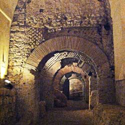 San Lorenzo Maggiore - Cryptoportique