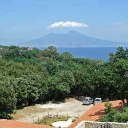 Villa de Pausilypon - Vue sur le Vésuve